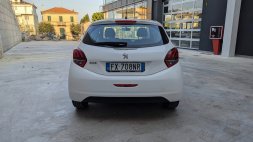 Auto Peugeot 208 5p 12 puretech Active s&s 82cv my18 usata in vendita presso concessionaria Auto 4 a 10.000 € - foto numero 4
