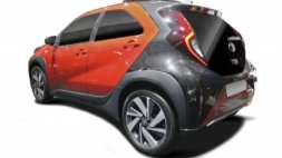 Auto Toyota Aygo X 10 Lounge 72cv s-cvt usata in vendita presso concessionaria Auto 4 a 17.000 € - foto numero 5