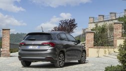 Auto Fiat Tipo 5p 14 Lounge 95cv usata in vendita presso concessionaria Auto 4 a 9.300 € - foto numero 4