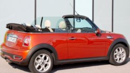 Auto Mini Cabrio 16 Cooper 122cv FL usata in vendita presso concessionaria Auto 4 a 6.500 &euro; - foto numero 5