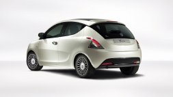 Auto Lancia Y 09 tair Elefantino ecochic metano 80cv usata in vendita presso concessionaria Auto 4 a 6.300 &euro; - foto numero 5