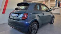 Auto Fiat 500 Elettrica 500e 3+1 42 kWh La Prima usata in vendita presso concessionaria Auto 4 a 18.000 &euro; - foto numero 5