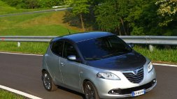 Auto Lancia Y 12 8v Elefantino c/clima 69cv usata in vendita presso concessionaria Auto 4 a 6.300 &euro; - foto numero 5