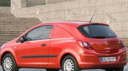 Auto Opel Corsa 10 65cv Twinport usata in vendita presso concessionaria Auto 4 a 6.300 &euro; - foto numero 4