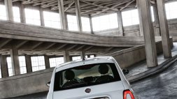 Auto Fiat 500 10 hybrid Dolcevita 70cv usata in vendita presso concessionaria Auto 4 a 12.000 &euro; - foto numero 4