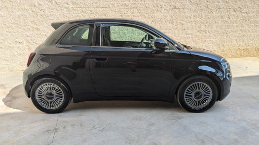 Auto Fiat 500 Elettrica 500e 42 kWh Icon aziendale in vendita presso concessionaria Auto 4 a 23.000 € - foto numero 3