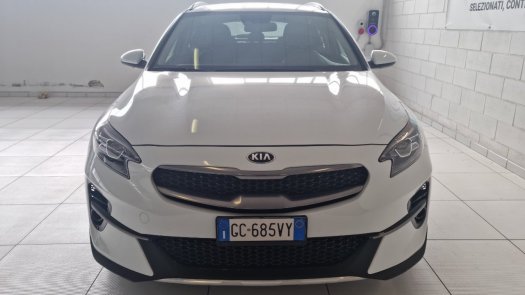 Auto Kia XCeed 10 t-gdi Style Techno Pack 120cv usata in vendita presso concessionaria Auto 4 a 17.000 € - foto numero 2