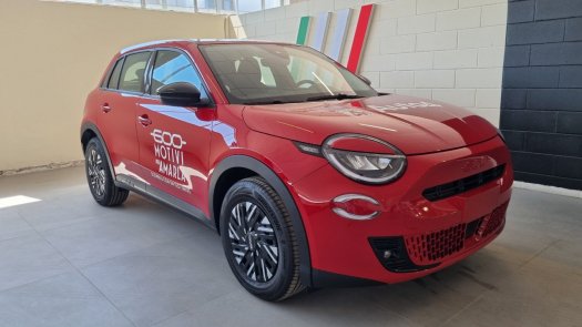 Auto Fiat 600 54kWh Red km 0 in vendita presso concessionaria Auto 4 a 26.000 € - foto numero 1