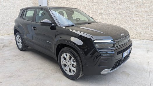 Auto Jeep Avenger Altitude fwd 156cv auto km 0 in vendita presso concessionaria Auto 4 a 32.400 € - foto numero 1