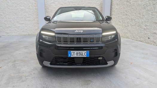 Auto Jeep Avenger Altitude fwd 156cv auto km 0 in vendita presso concessionaria Auto 4 a 32.400 € - foto numero 2