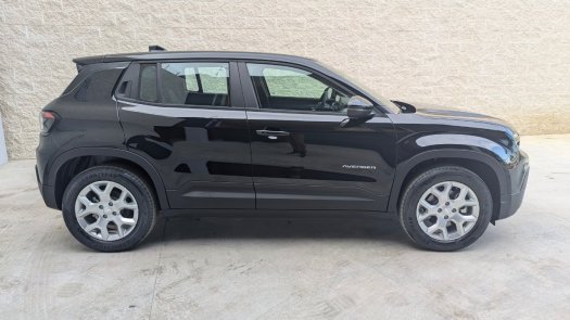 Auto Jeep Avenger Altitude fwd 156cv auto km 0 in vendita presso concessionaria Auto 4 a 32.400 € - foto numero 3