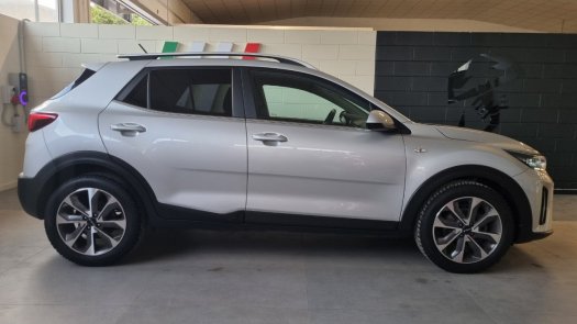 Auto Kia Stonic 10 t-gdi mhev Style 100cv imt usata in vendita presso concessionaria Auto 4 a 17.000 € - foto numero 3