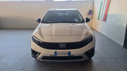 Auto Fiat Tipo 5p 13 mjt Cross s&s 95cv usata in vendita presso concessionaria Auto 4 a 15.700 € - foto numero 2