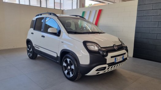 Auto Fiat Panda 10 hybrid City Cross s&s 70cv usata in vendita presso concessionaria Auto 4 a 11.000 € - foto numero 6