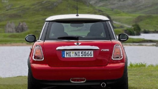 Auto Mini 16 Cooper D usata in vendita presso concessionaria Auto 4 a 6.000 € - foto numero 3