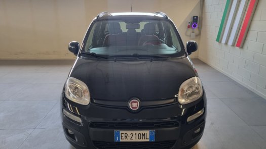 Auto Fiat Panda 09 tair t natural power Lounge 80cv usata in vendita presso concessionaria Auto 4 a 6.400 &euro; - foto numero 2