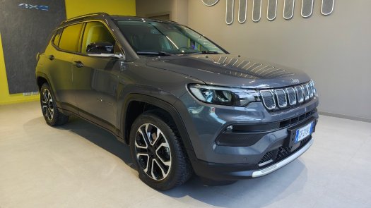 Auto Jeep Compass 16 mjt Limited 2wd 130cv usata in vendita presso concessionaria Auto 4 a 21.500 &euro; - foto numero 1