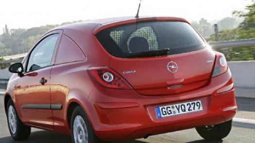 Auto Opel Corsa 10 65cv Twinport usata in vendita presso concessionaria Auto 4 a 6.300 &euro; - foto numero 3