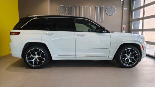 Auto Jeep Grand Cherokee 20 atx phev Summit Reserve 4xe auto usata in vendita presso concessionaria Auto 4 a 47.500 &euro; - foto numero 3